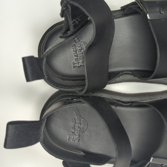 NWB Dr. Martens Gryphon Black Leather Sandals Women's 8 UK 6 EU 39 - Picture 5 of 9